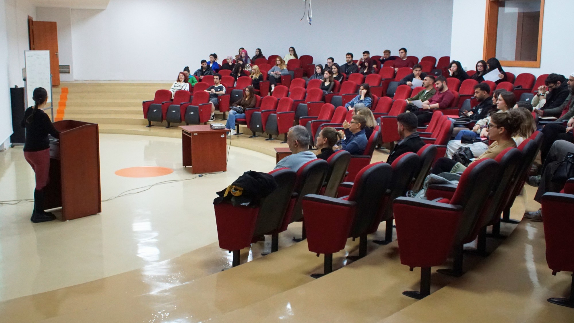 Erasmus Bilgilendirme Toplantısı Ger&ccedil;ekleştirildi detayı için tıklayınız